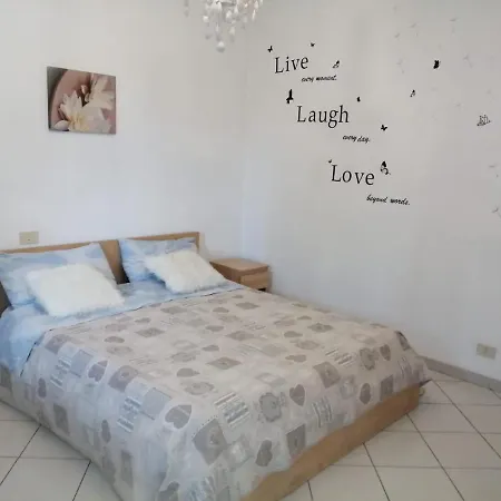 Casa Di Mezzo Apartment *