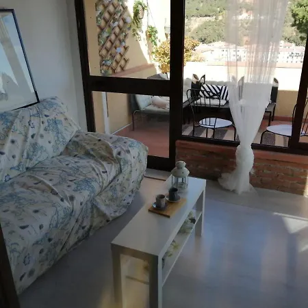 Casa Di Mezzo *